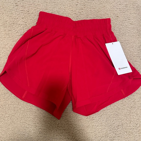lululemon athletica Pants - Lululemon Track That Mid Rise Shorts Size 4 NWT